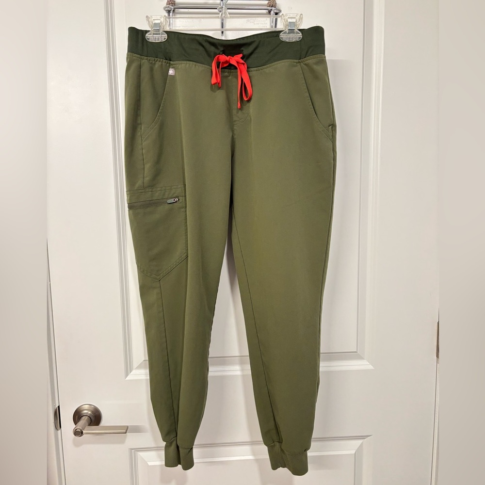 FIGS Zamora Jogger Pants (Petite Medium)